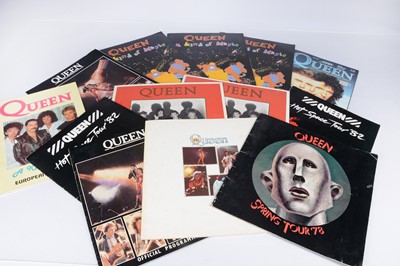 Lot 475 - Queen Concert Programmes