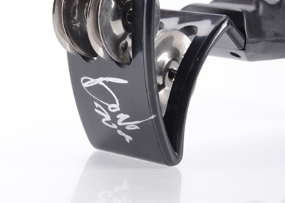 Lot 483 - U2 / Signatures