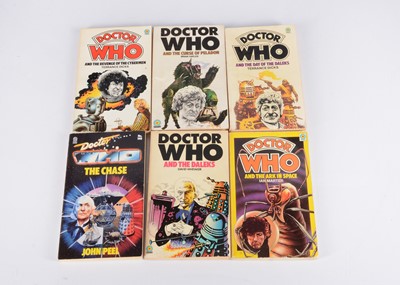 Lot 602 - Doctor Who / Target Paperback Books