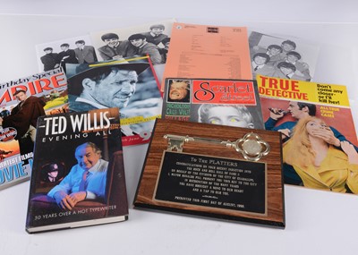 Lot 692 - Film and Music memorabilia / Star Wars / Magazines