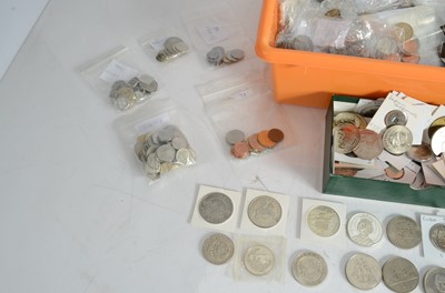 Lot 6 - A large accumulation of world coinage