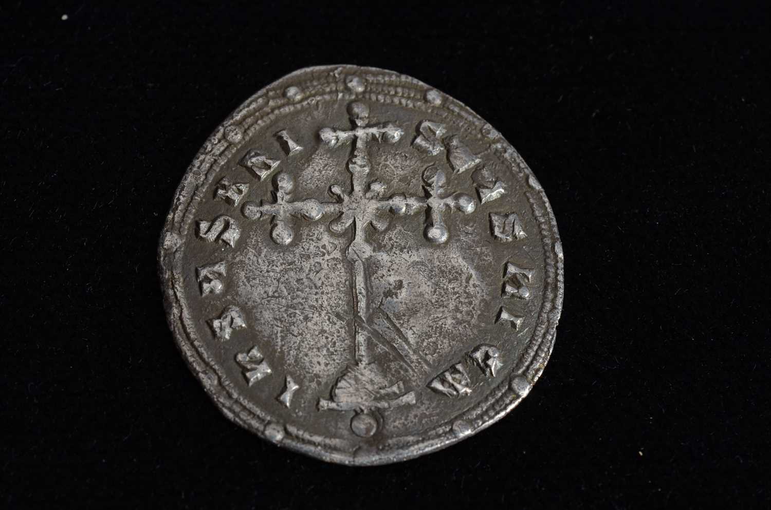 Lot 8 - A silver Roman coin