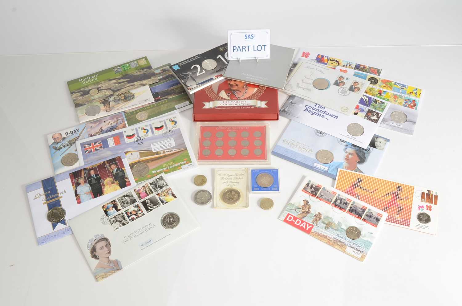 Lot 23 - A collection of fifteen British Coin Covers