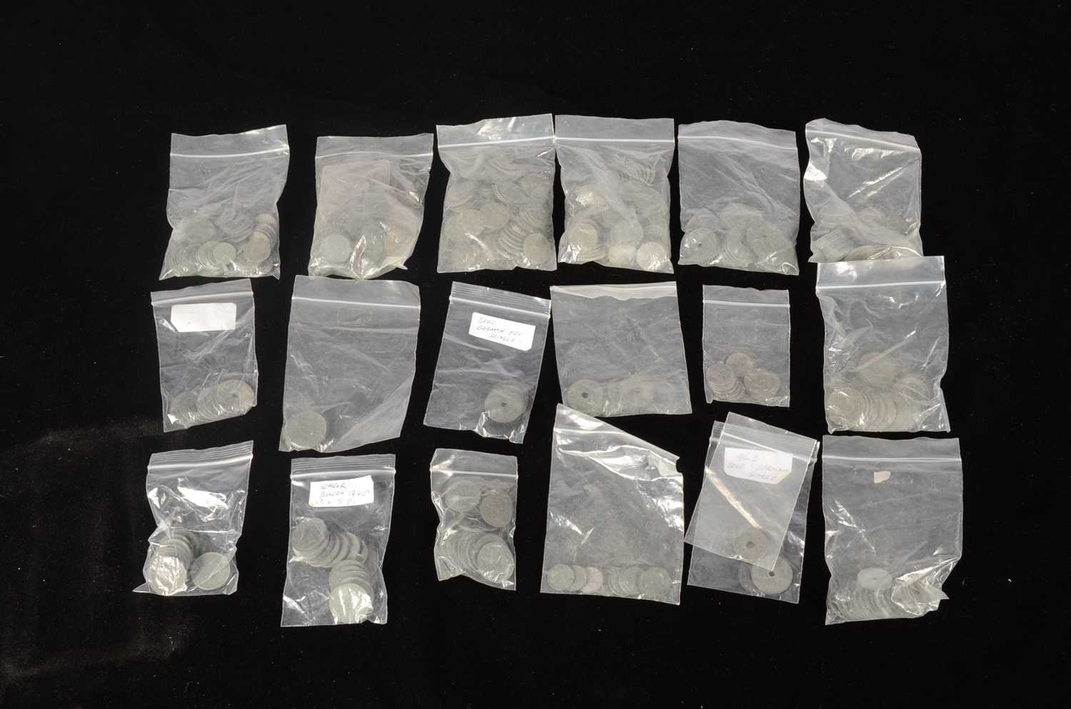 Lot 40 - A collection of Belgium WW2  Zinc Issue coinage