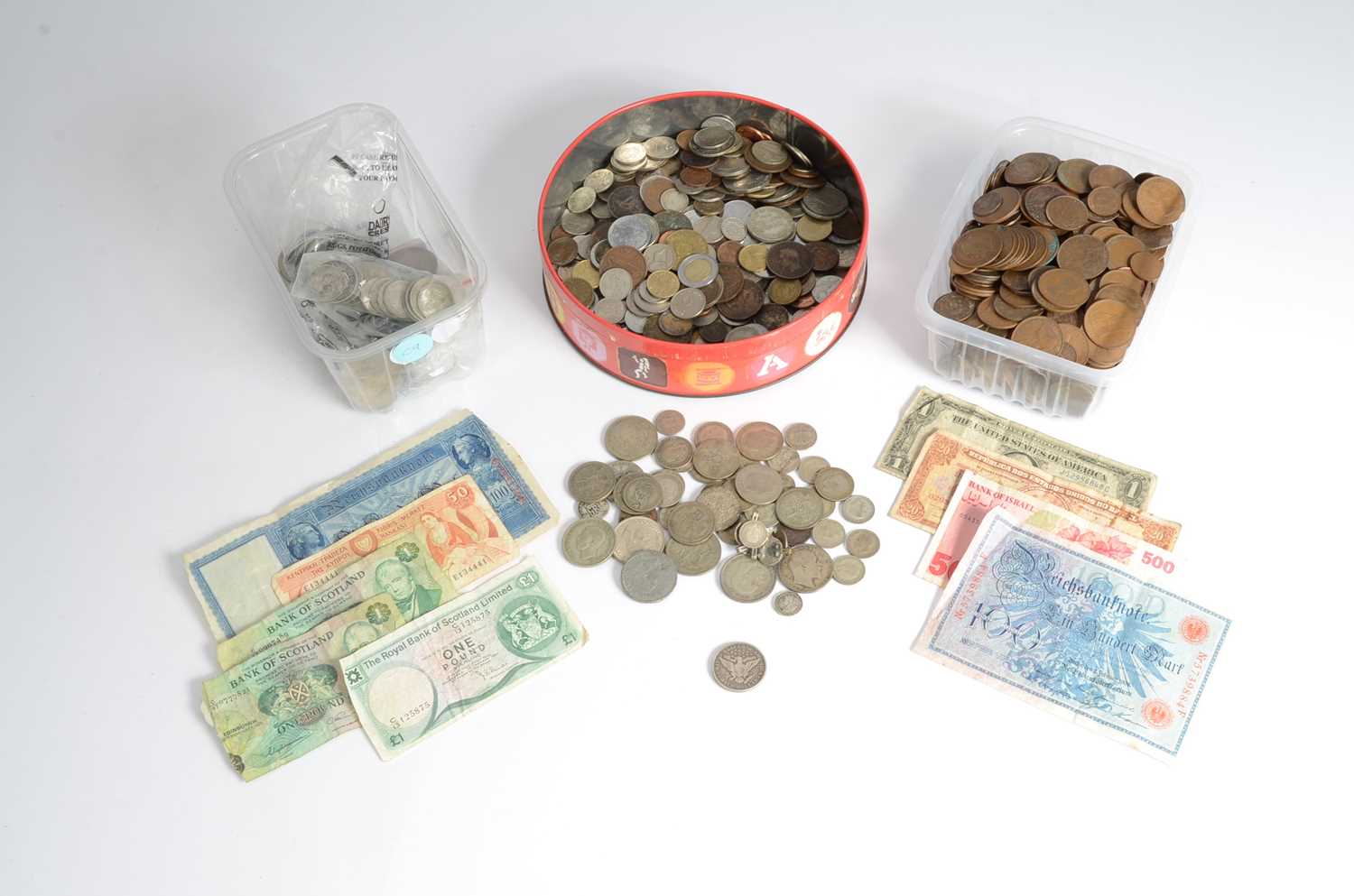 Lot 53 - A collection of British and world coinage