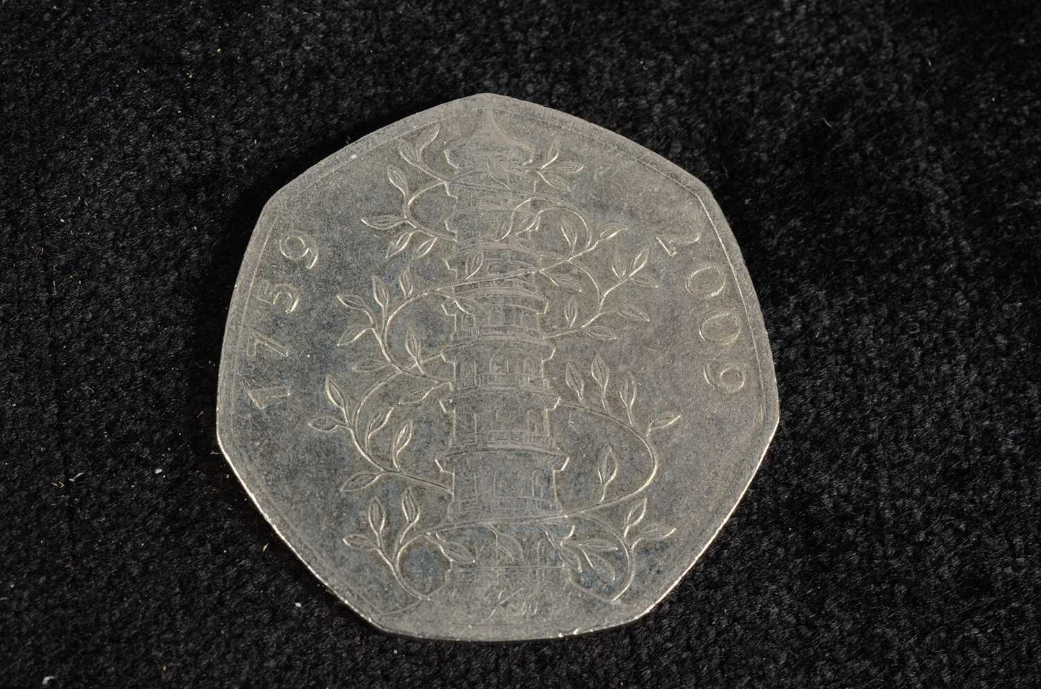 Lot 89 - 2009 Kew Gardens 50 pence coin