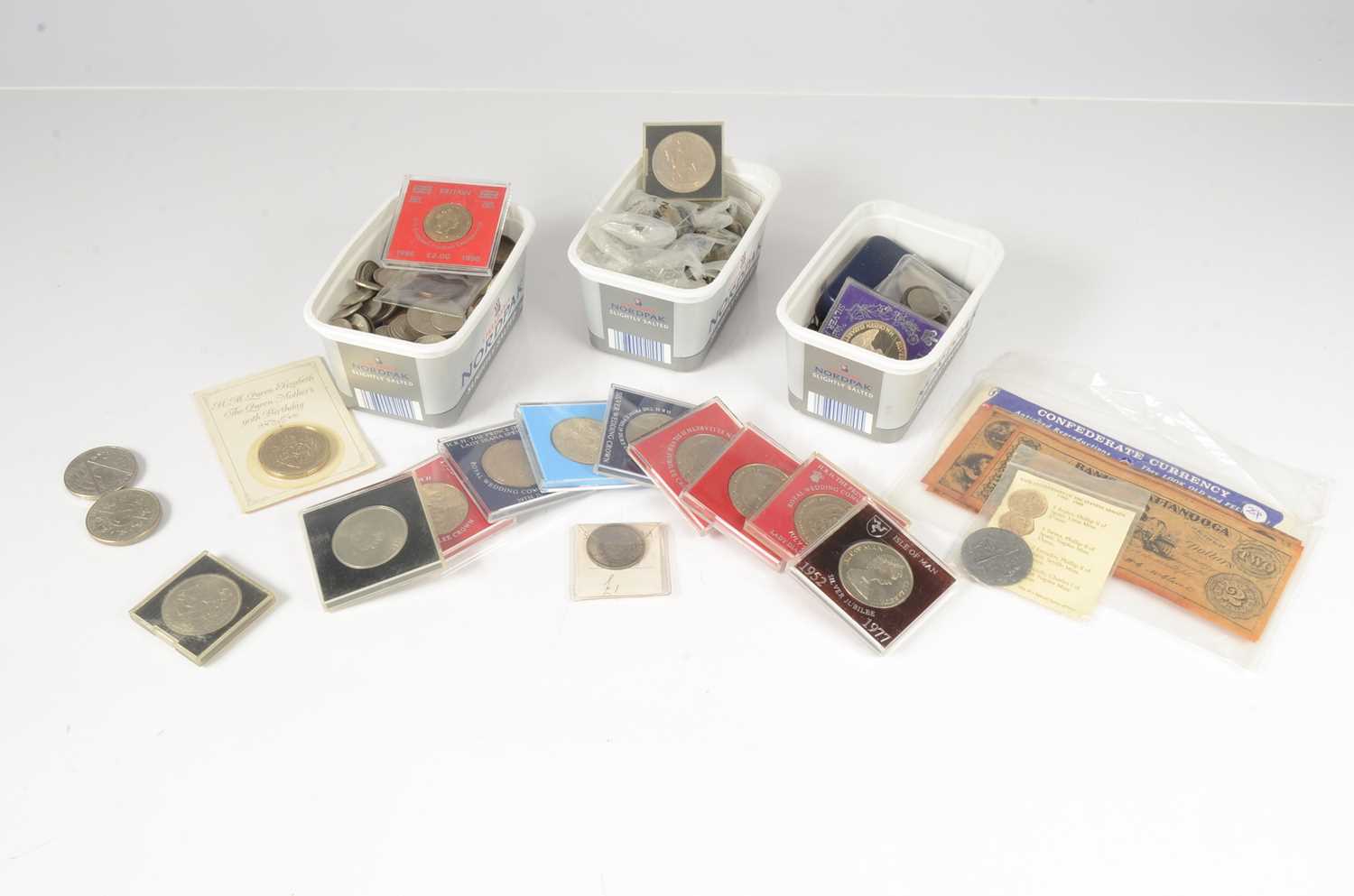 Lot 92 - A collection of British and world coinage