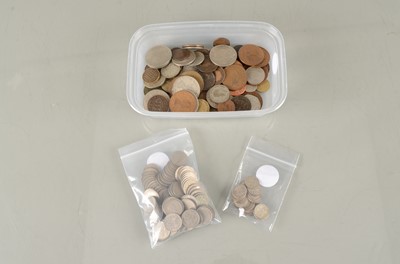 Lot 102 - A small collection of British coinage