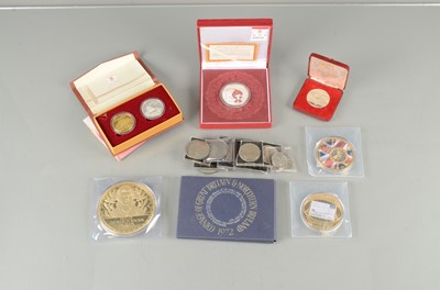 Lot 137 - An eclectic collection of world coins and medallions