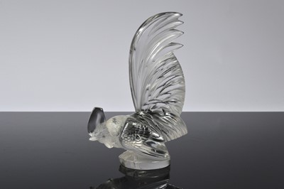 Lot 57 - An Art Deco style Lalique glass car mascot