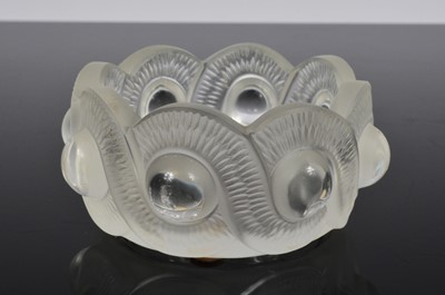 Lot 65 - A modern Lalique glass bowl