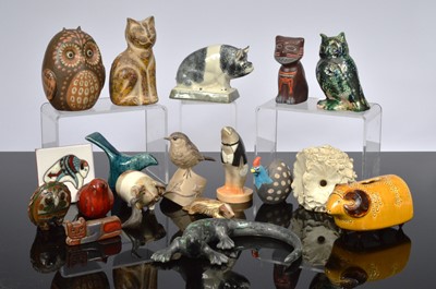 Lot 108 - A collection of ceramic animals and birds