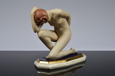 Lot 124 - A first half 20th century Royal Dux porcelain figure