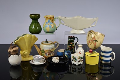 Lot 183 - A mixed lot of ceramics