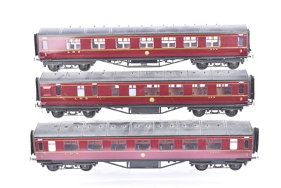 Lot 369 - Westdale 0 Gauge LMS Bogie Side-Corridor Coaches