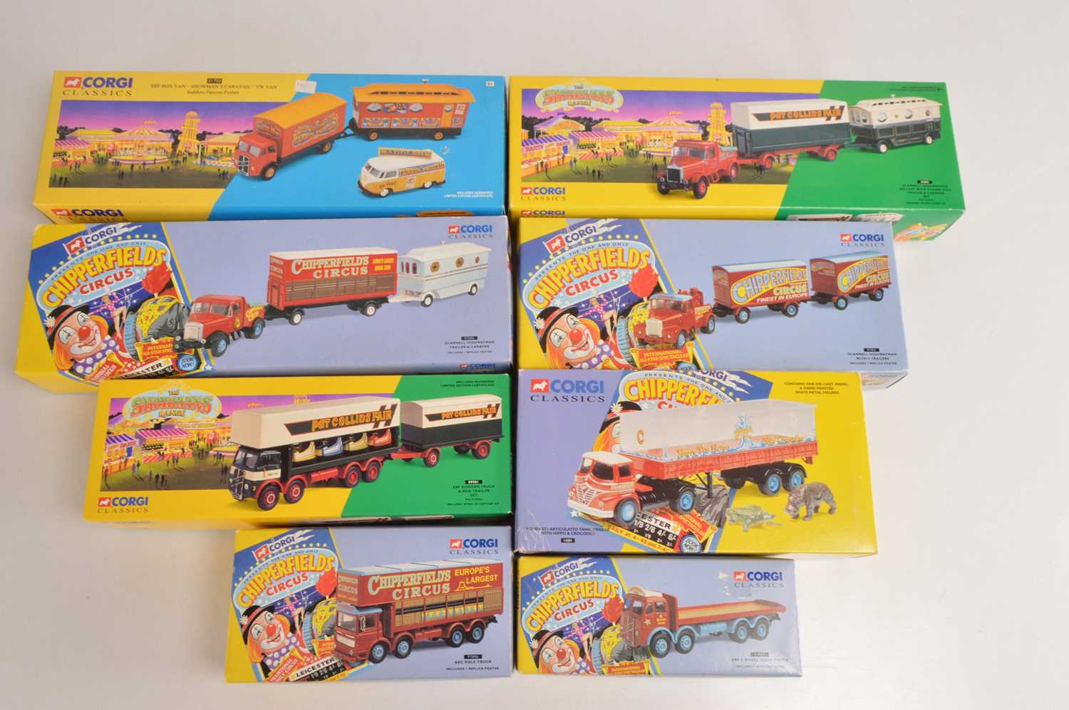 Lot 8 - Corgi Diecast Chipperfields Circus and Showman's Range (8)