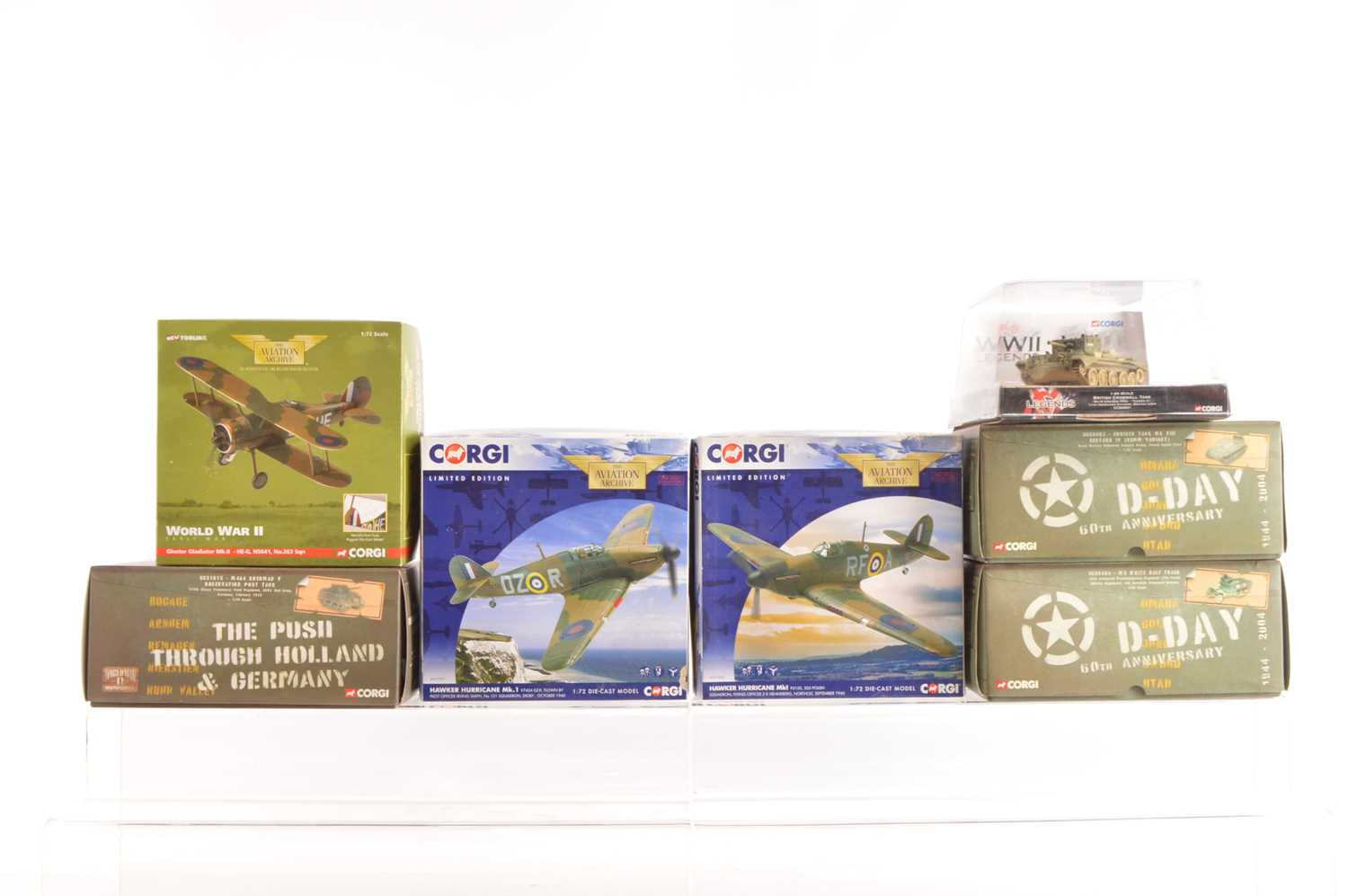 Lot 37 - Corgi WWII Diecast Models and Aviation Archive (7)