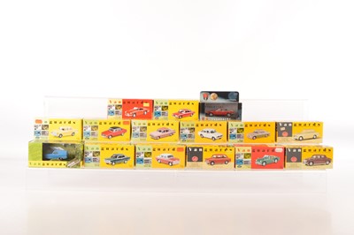 Lot 67 - Vanguards by Lledo Ford Private Cars (15)