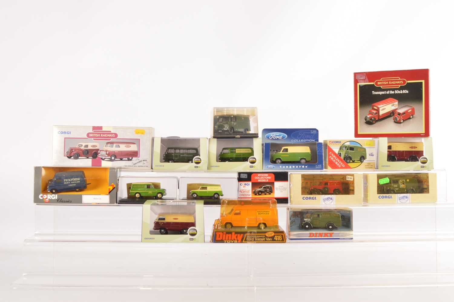Lot 70 - Modern Diecast Postwar Delivery Vans and Small Commercial Vehicles (17)