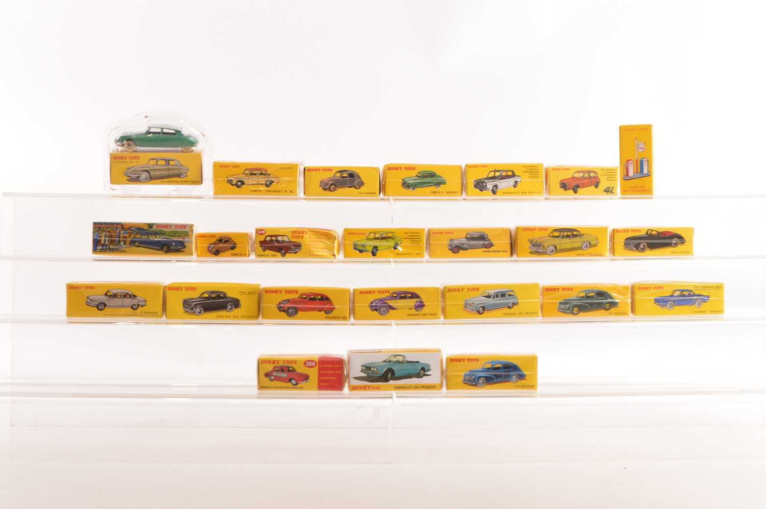 Lot 78 - Atlas Editions Dinky French Private and Commercial  Cars and Fuel Pumps (24)