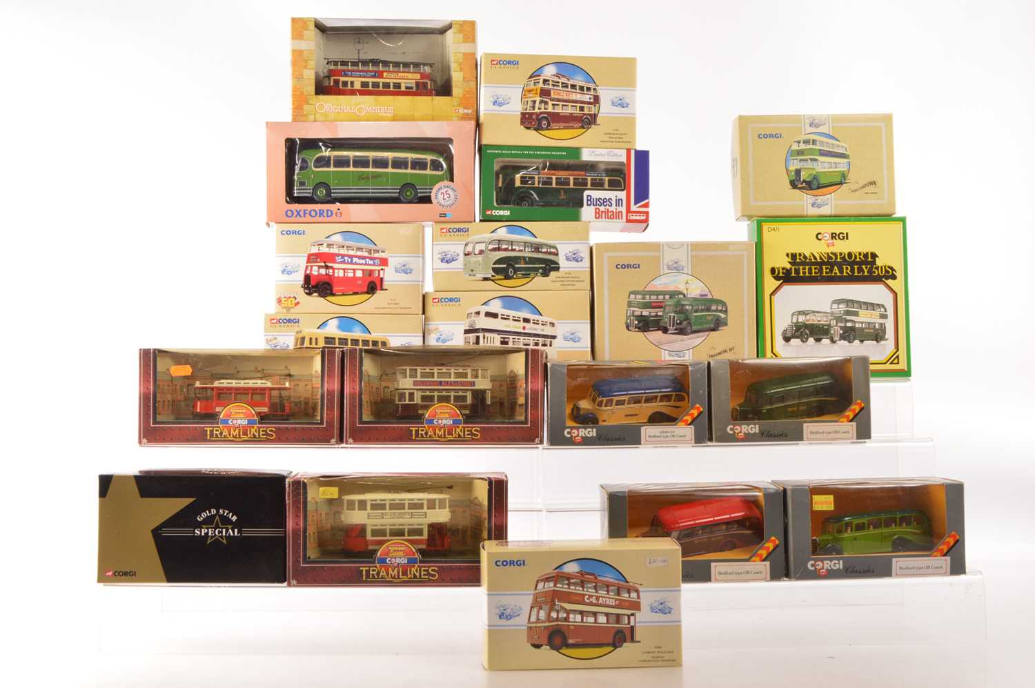 Lot 79 - Corgi and Oxford Diecast Vintage Public Transport Models (20)