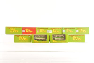 Lot 88 - Britbus 1:76 Scale Guy Arab and Leyland Titan Buses Mainly Southdown (10)