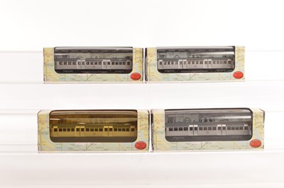Lot 101 - Exclusive First Editions 1:76 Scale London Tube Stock Central Line 1962 (4)