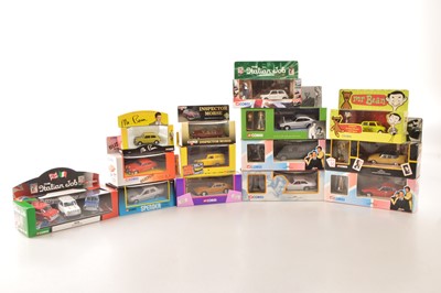 Lot 127 - Corgi Modern Diecast Models from British TV and Film (14)
