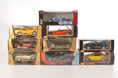Lot 136 - 1:18 Scale American and Italian Cars (9)