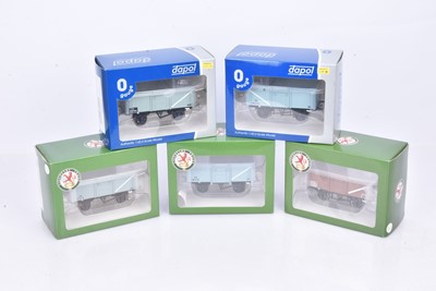 Lot 389 - Dapol and Lionheart Trains 0 Gauge BR Mineral wagons