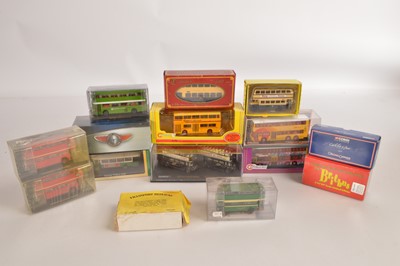 Lot 171 - 1:76 Scale Vintage and Modern Buses (15)