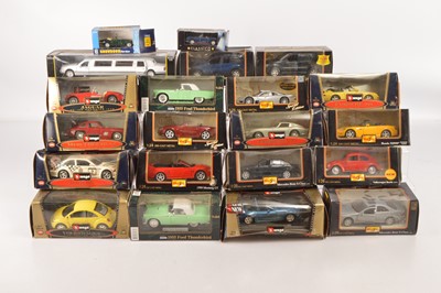 Lot 185 - Maisto Bburago and other 1/24 scale Diecast cars in original boxes (21)