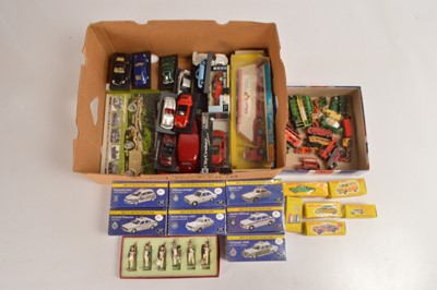 Lot 199 - Atlas De Agostini and other diecast vehicles in full or partial original boxes with a set of soldiers (40+)