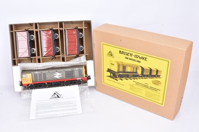 Lot 395 - Bassett-Lowke Modern O Gauge BL99028 'The Diesel Era' Train Set