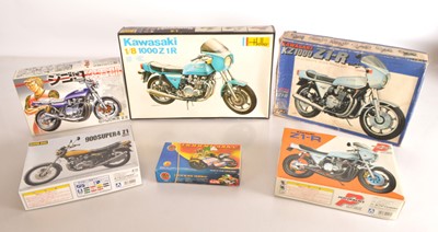 Lot 366 - Heller Aoshima and Airfix boxed unmade various scales Motorbike Kits (6)