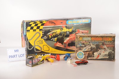 Lot 478 - Scalextric Formula One Set and various accessories (qty)
