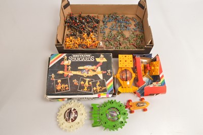 Lot 581 - Britains Space Series Starguards Figures and Space Vehicles (qty)
