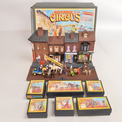 Lot 592 - Britains Circus Street Scene Diorama and various Street Circus Performers