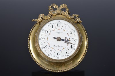 Lot 21 - An early 20th century French electric wall clock by Paul Garner