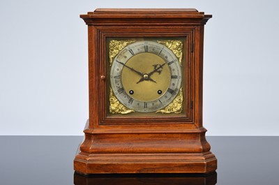 Lot 31 - A Victorian oak mantle clock