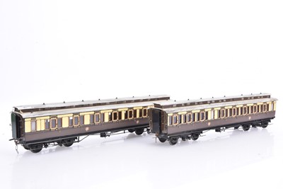 Lot 524 - Pair of Mallard Models 0 Gauge Finescale kitbuilt GWR chocolate and cream Clerestory Corridor bogie Coaches