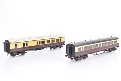 Lot 525 - Pair of 0 Gauge Finescale kitbuilt GWR chocolate and cream Coaches