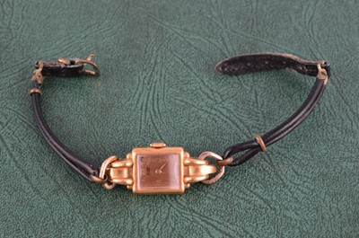 Lot 124 - A c1950s Tissot (Et Fils) 18ct gold cased manual wind lady's wristwatch