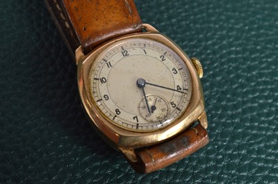 Lot 166 - An Art Deco period 9ct gold mid-sized wristwatch head
