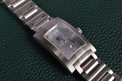 Lot 209 - A modern Dunhill automatic stainless steel wristwatch