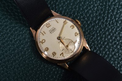 Lot 228 - A c1960s Smiths Astral manual wind 9ct gold wristwatch