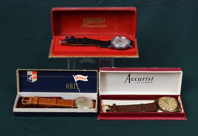 Lot 233 - Three vintage wristwatches