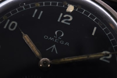 Lot 248 - A WWII period Omega manual wind military issue "Dirty Dozen" stainless steel wristwatch head