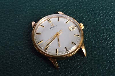 Lot 278 - A 1960s Omega manual wind 9ct gold cased wristwatch head
