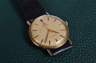 Lot 281 - A 1970s Omega manual wind 9ct gold wristwatch head